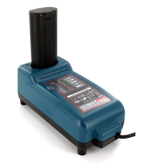 Chargeur Makita 7.2V à 18V DC1804